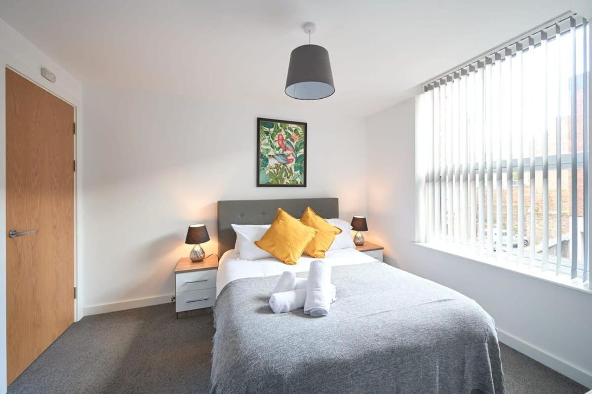 Fabulous 1 Bedroom Apartment In Central Preston Престон Экстерьер фото